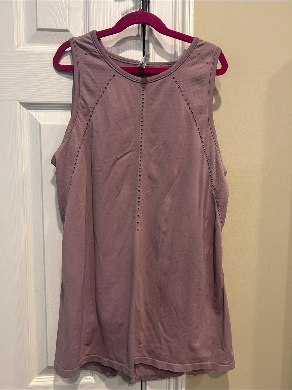 Athleta Mauve Sleeveless Performance Tank Top